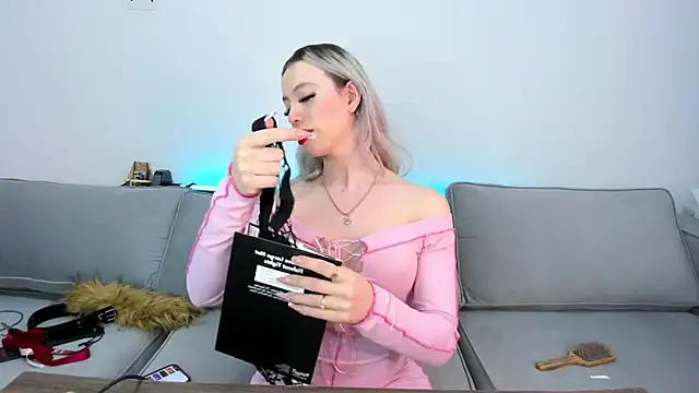 Sweet Soffi online show from October 17, 2025, 2:59 am