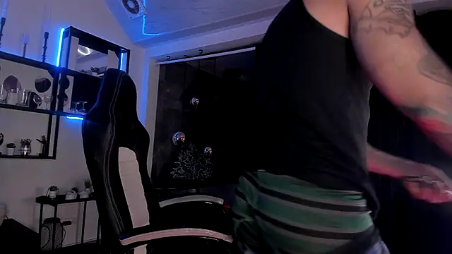 Snapshot of Master_Chiief chatting on September 8, 2025, 8:30 pm Master Chiief online show from September 8, 2025, 8:30 pm