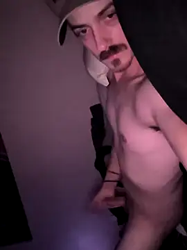 Snapshot of Dougieboy123 chatting on September 18, 2025, 12:13 am Dougieboy123 online show from September 18, 2025, 12:13 am