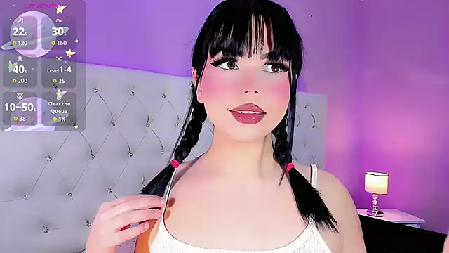 Snapshot of DaniielaV chatting on September 19, 2025, 1:04 pm DaniielaV online show from September 19, 2025, 1:04 pm