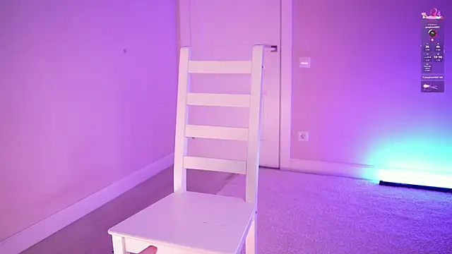 Miablueye online show from April 6, 2026, 11:33 am