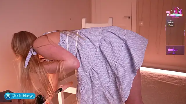 Snapshot of Miablueye chatting on February 17, 2026, 5:32 pm Miablueye online show from February 17, 2026, 5:32 pm