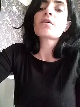 Gecenin Kralicesi online show from March 4, 2026, 6:43 am