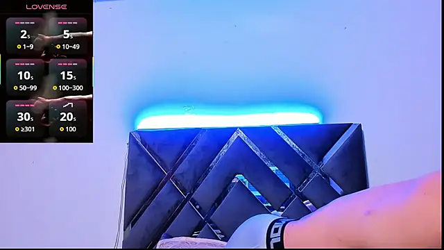 Snapshot of ArnoldSexy_ chatting on October 22, 2025, 5:56 pm ArnoldSexy online show from October 22, 2025, 5:56 pm