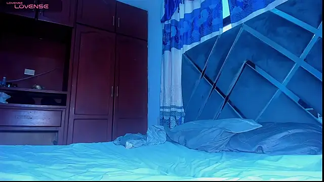 Snapshot of ArnoldSexy_ chatting on November 16, 2025, 8:13 pm ArnoldSexy online show from November 16, 2025, 8:13 pm