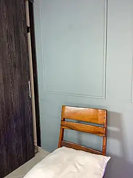 Zafira Montiel online show from March 4, 2026, 6:54 am