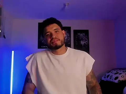Austin torres  online show from October 10, 2025, 2:34 am