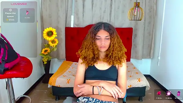 luisa  torres online show from November 9, 2025, 3:10 am