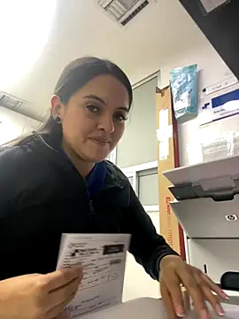 marianm29 online show from November 19, 2025, 12:16 pm