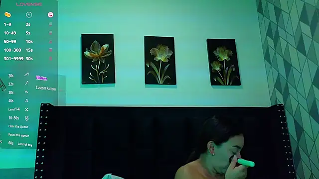 mamaneedsfun online show from September 20, 2025, 12:54 pm