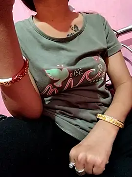 dezy 34 online show from September 24, 2025, 7:48 am