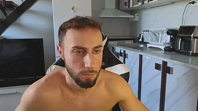 RyanStorm  online show from October 18, 2025, 11:34 am