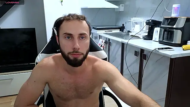Snapshot of RyanStorm_ chatting on July 12, 2026, 6:42 pm RyanStorm online show from July 12, 2026, 6:42 pm