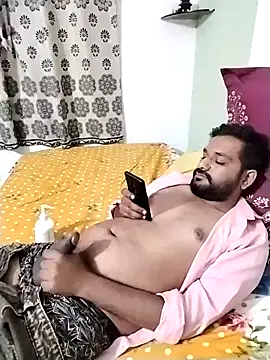 avi007p online show from November 6, 2025, 9:19 pm