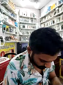 avi007p online show from September 23, 2025, 11:28 am