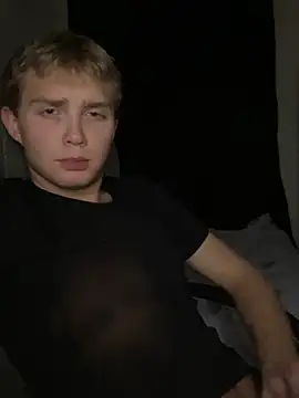 Snapshot of Luka_Belton chatting on November 27, 2025, 9:15 pm Luka Belton online show from November 27, 2025, 9:15 pm