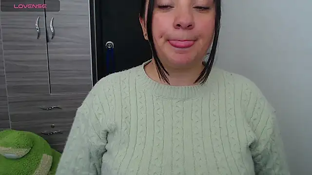 EmilySpicy online show from October 7, 2025, 3:13 pm