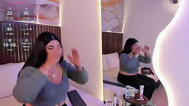 Roxie-NS online show from October 11, 2025, 11:44 am