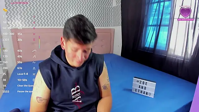 ZoeandEthan online show from November 23, 2025, 6:29 pm