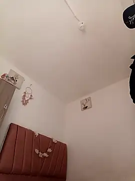 Liahdiaz  online show from January 10, 2026, 1:39 pm