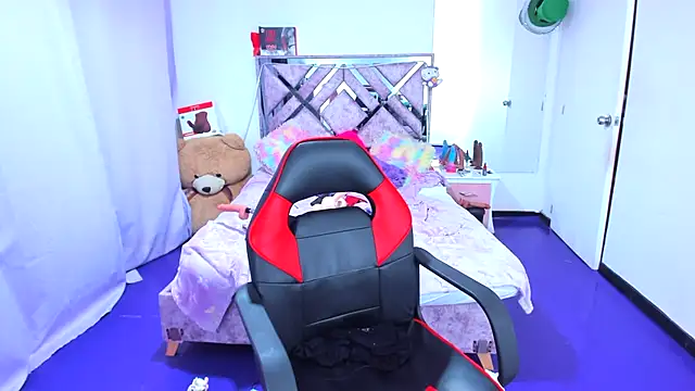 Luna Analya online show from March 31, 2026, 4:47 am