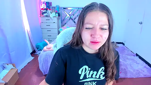 Luna Analya online show from October 24, 2025, 1:10 pm