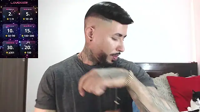 andrea de lucaa online show from March 30, 2026, 3:30 am