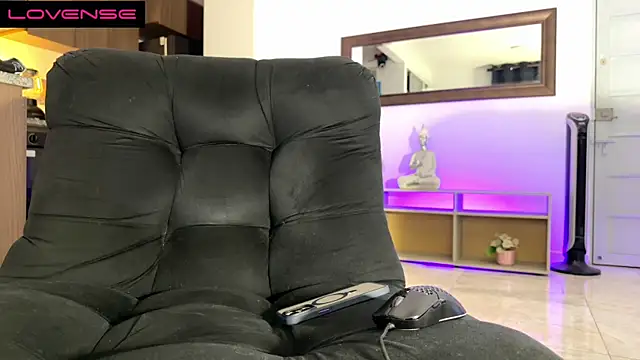 Snapshot of tattoguys_cums chatting on November 27, 2025, 8:37 am tattoguys cums online show from November 27, 2025, 8:37 am