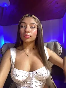 Isabella18 pink online show from June 12, 2026, 5:21 pm