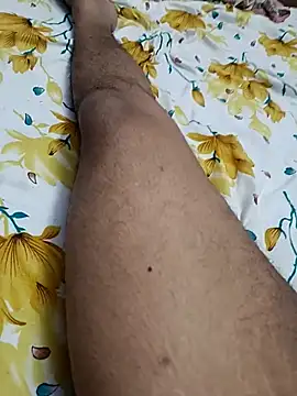 maddy3108 online show from April 4, 2026, 9:54 pm