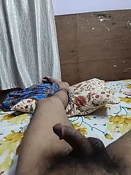 Snapshot of maddy3108 chatting on May 22, 2026, 11:52 am maddy3108 online show from May 22, 2026, 11:52 am