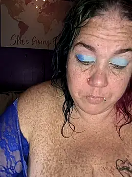 Courdles online show from December 14, 2025, 9:59 am