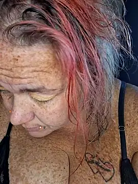 Courdles online show from September 15, 2025, 4:40 pm