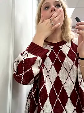 Snapshot of CaitlinSugar chatting on October 21, 2025, 4:23 am CaitlinSugar online show from October 21, 2025, 4:23 am