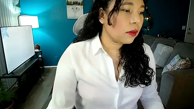 Snapshot of SHEILYN_ chatting on May 12, 2026, 4:20 am SHEILYN online show from May 12, 2026, 4:20 am