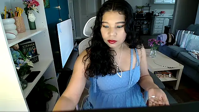 Snapshot of SHEILYN_ chatting on April 23, 2026, 5:14 am SHEILYN online show from April 23, 2026, 5:14 am