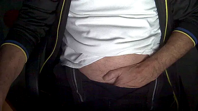 velikifant7 online show from February 2, 2026, 5:17 am