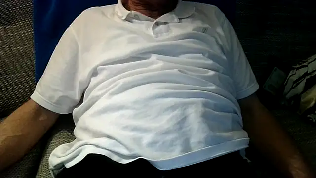 velikifant7 online show from February 10, 2026, 5:23 pm