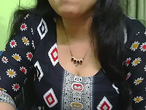 Snapshot of fairy_queen07 chatting on May 3, 2026, 8:12 pm fairy queen07 online show from May 3, 2026, 8:12 pm
