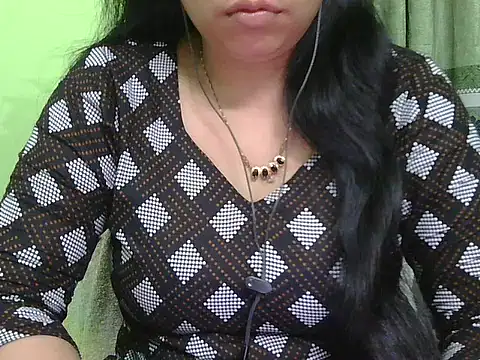 Snapshot of fairy_queen07 chatting on May 15, 2026, 7:56 pm fairy queen07 online show from May 15, 2026, 7:56 pm