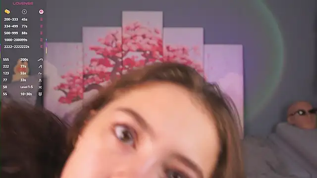 KissieKat online show from October 19, 2025, 7:33 am