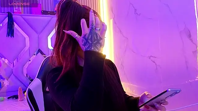 Sophia tf online show from March 31, 2026, 8:11 pm