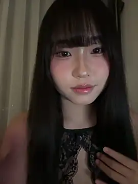 Snapshot of 77momomo chatting on May 15, 2026, 3:21 pm 77momomo online show from May 15, 2026, 3:21 pm