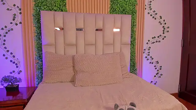 Tiffany Nm online show from January 18, 2026, 6:55 pm