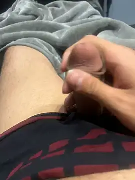 Snapshot of mo_tolbah chatting on March 31, 2026, 8:33 pm mo tolbah online show from March 31, 2026, 8:33 pm