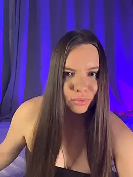 Snapshot of Chloe_loo chatting on September 20, 2025, 6:57 pm Chloe loo online show from September 20, 2025, 6:57 pm