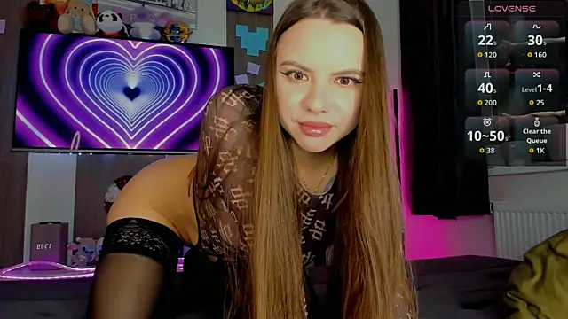 Chloe loo online show from December 20, 2025, 2:20 pm