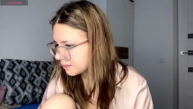 Snapshot of VerniceEngelking chatting on February 25, 2026, 6:13 am VerniceEngelking online show from February 25, 2026, 6:13 am