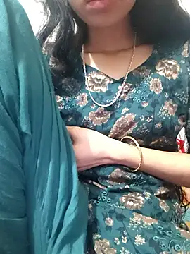 maya-Couple19 online show from February 6, 2026, 6:04 pm