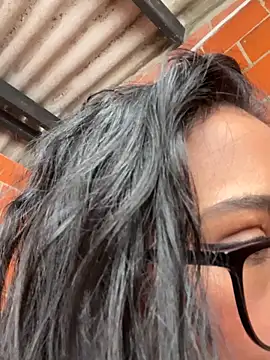 Emma  cumlovee online show from October 21, 2025, 12:59 pm